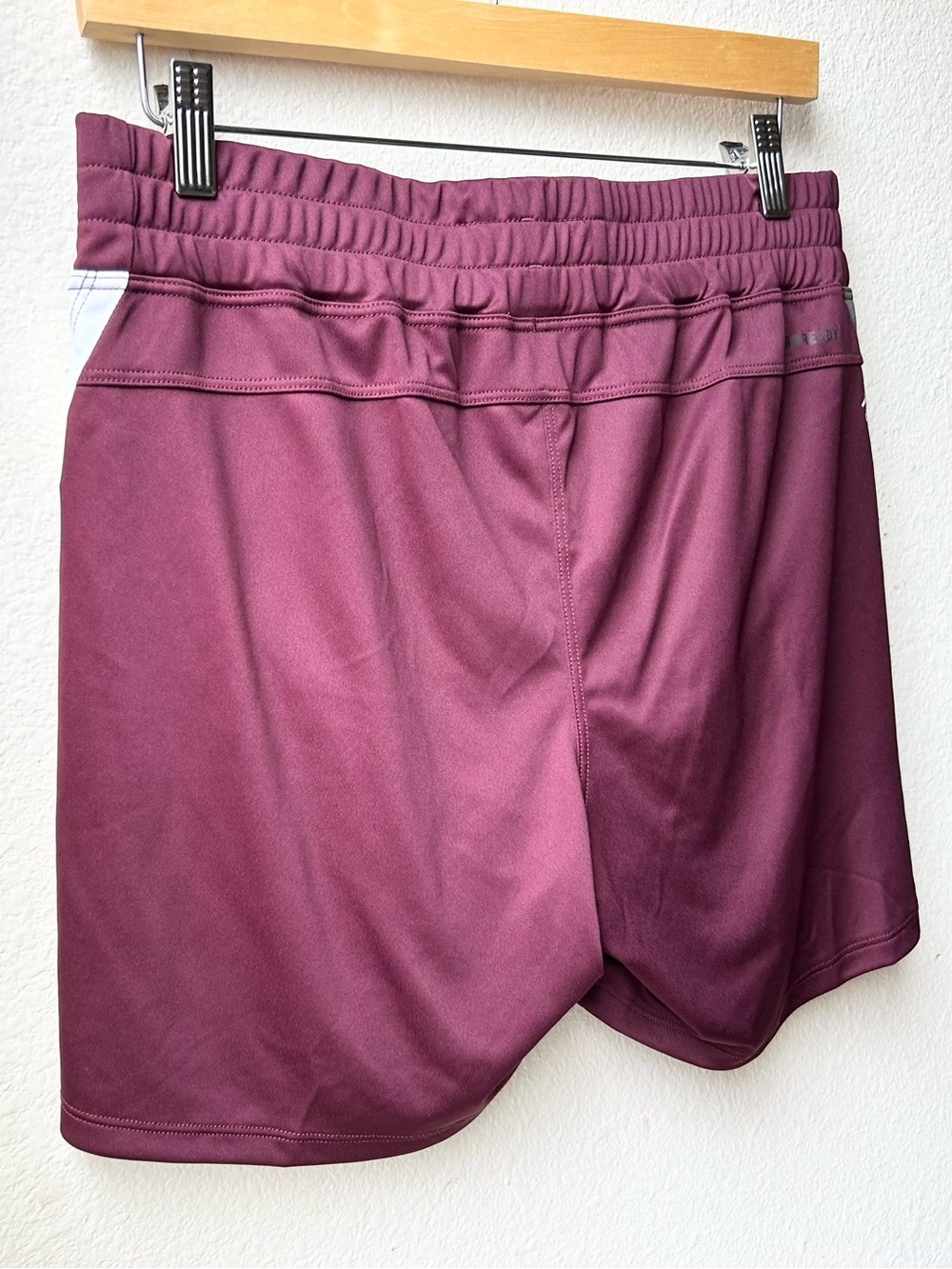 NWT Adidas Texas A&M Team Maroon White Women's D4T Knit Training Short Sz S - Picture 6 of 11
